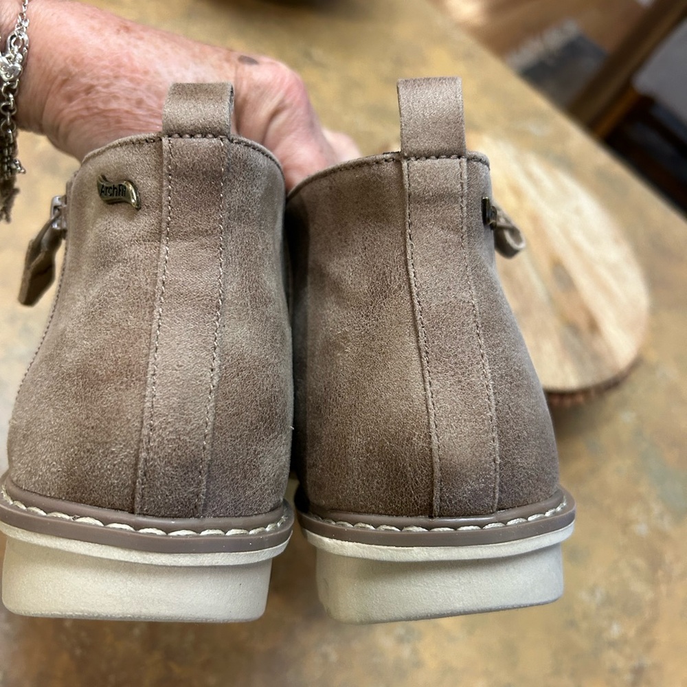 Skechers Arch Fit Mojave-Indefinate Ankle Boots - Picture 11 of 14